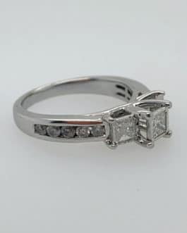 10k white gold three stone princess diamond engagement ring
