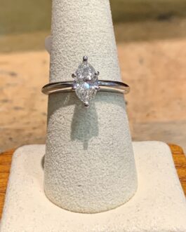 14 karat white gold, Marquise Solitaire